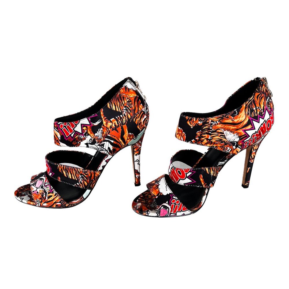 Nicole Miller Artelier Giselle Tiger Roar Open Toe Satin Heels Size 9